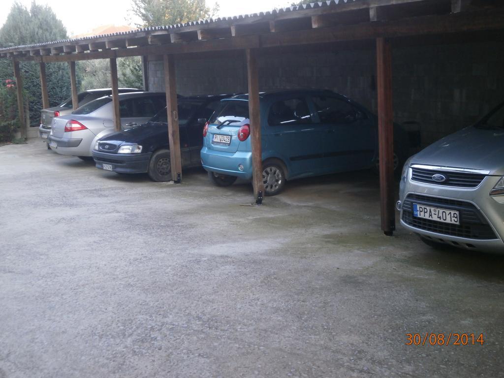 Ioannis Avrades Apartments Agiakampos  Exterior foto