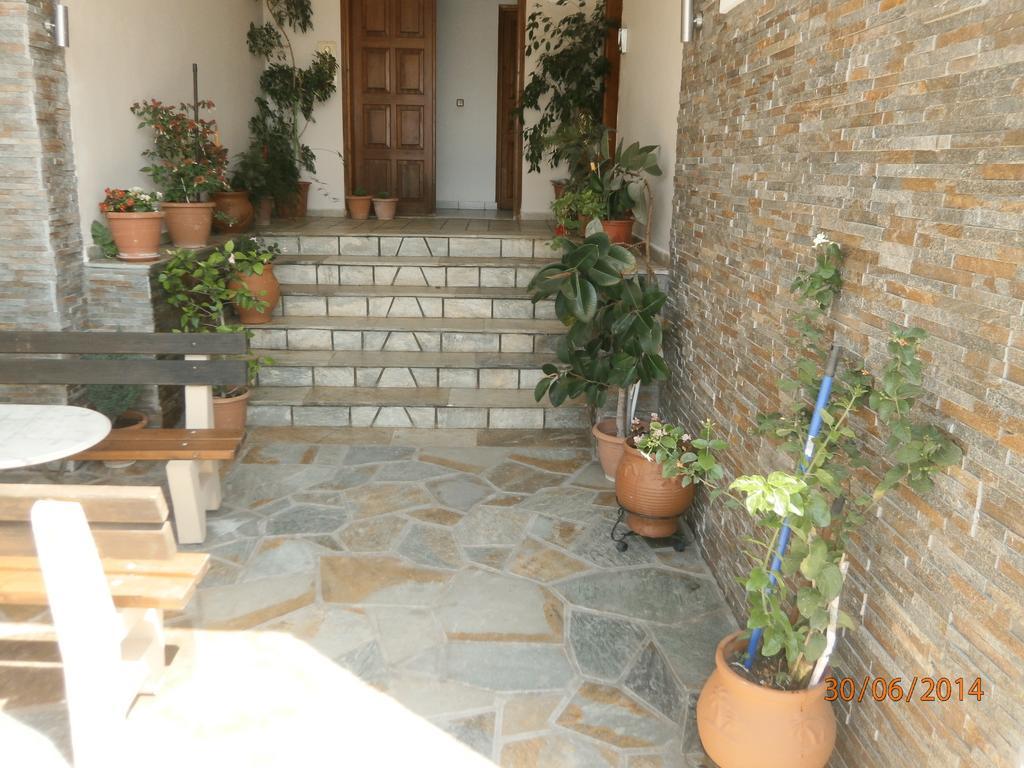 Ioannis Avrades Apartments Agiakampos  Exterior foto
